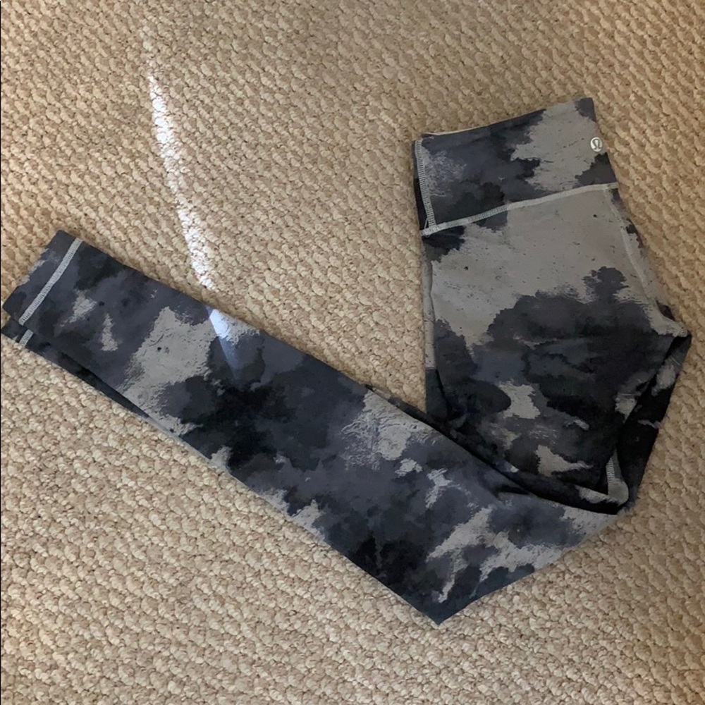 Lululemon High-Rise WunderUnder Gray Camo Leggings